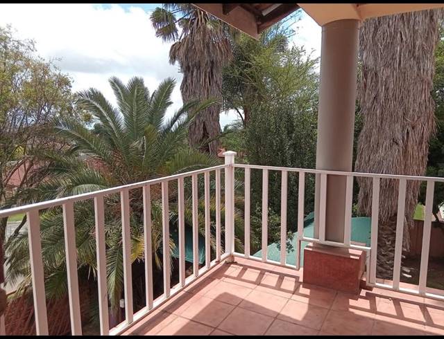 4 BEDROOM HOUSE FOR SALE IN NOORDHEUWEL